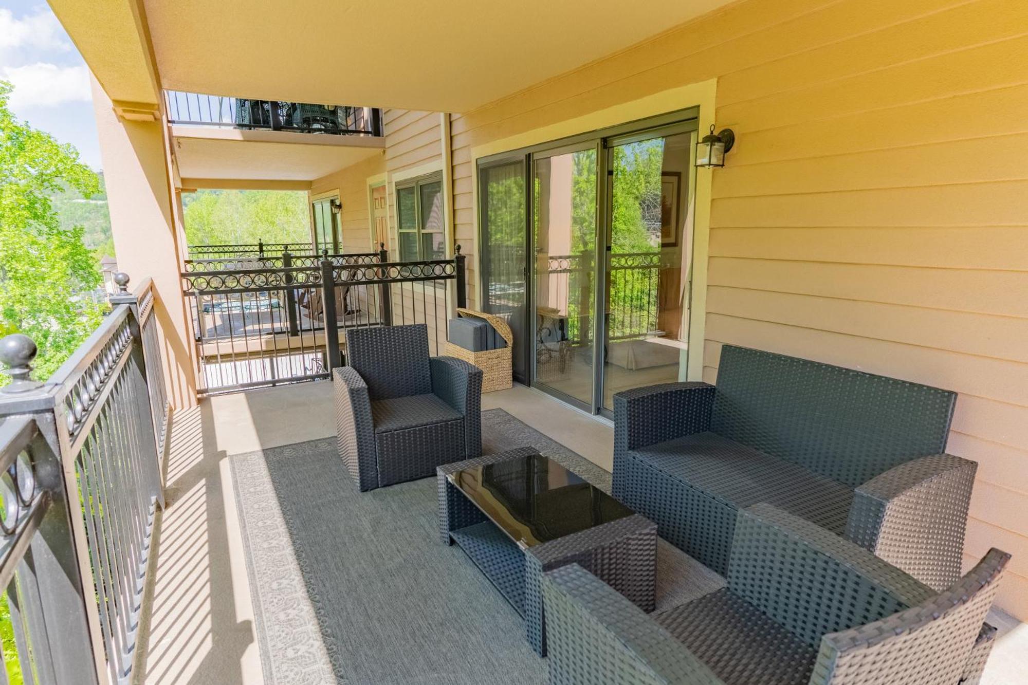 Luxurious Condo, Pool, Fireplace, Hiking Gatlinburg Extérieur photo
